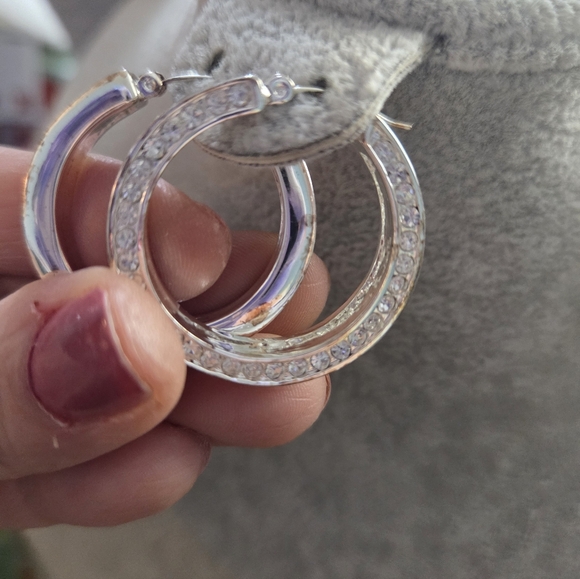 Silver Fleur-de-Lis Jewelry Set - Picture 9 of 9